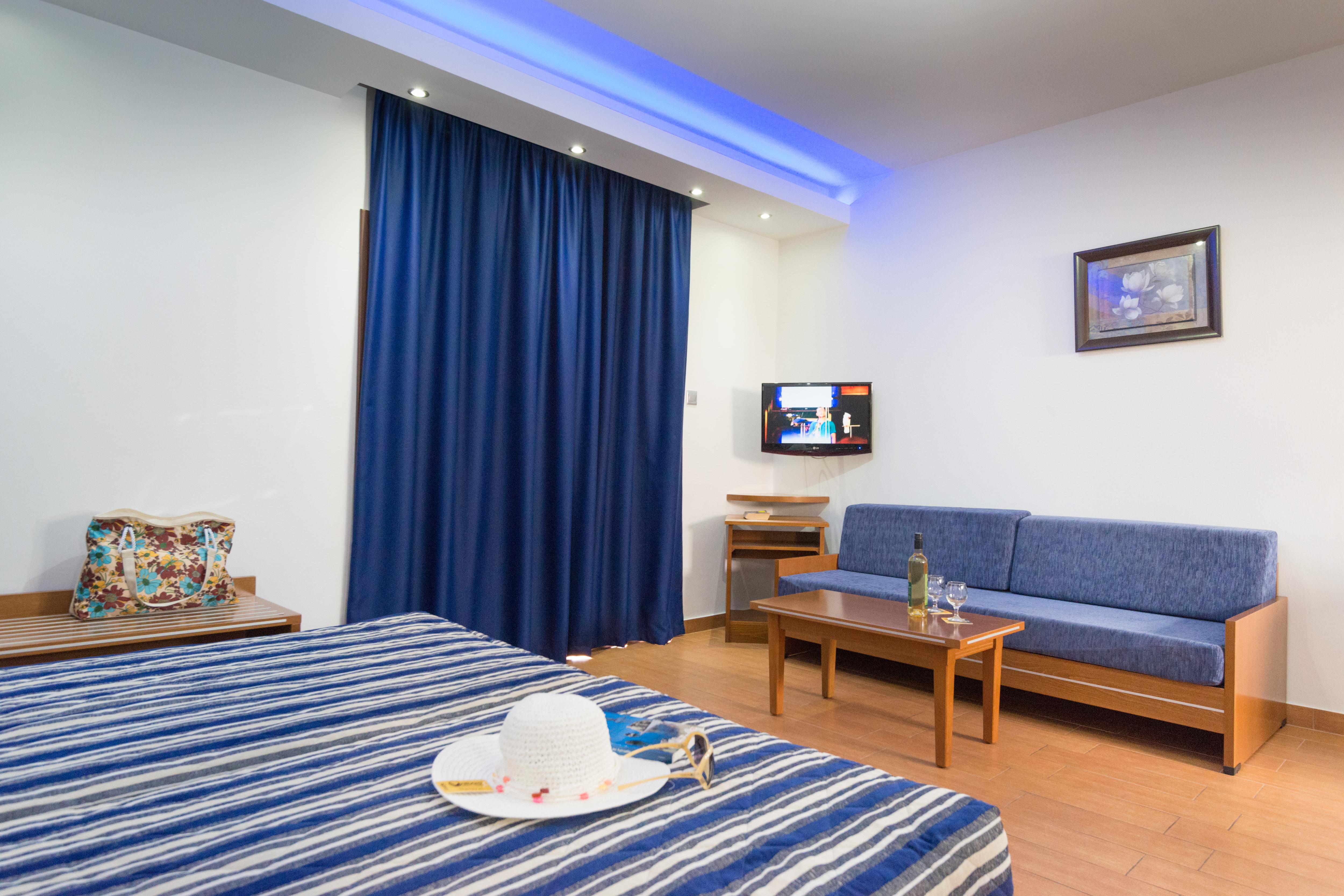 Loutsiana Deluxe Apts Ayia Napa Exterior foto