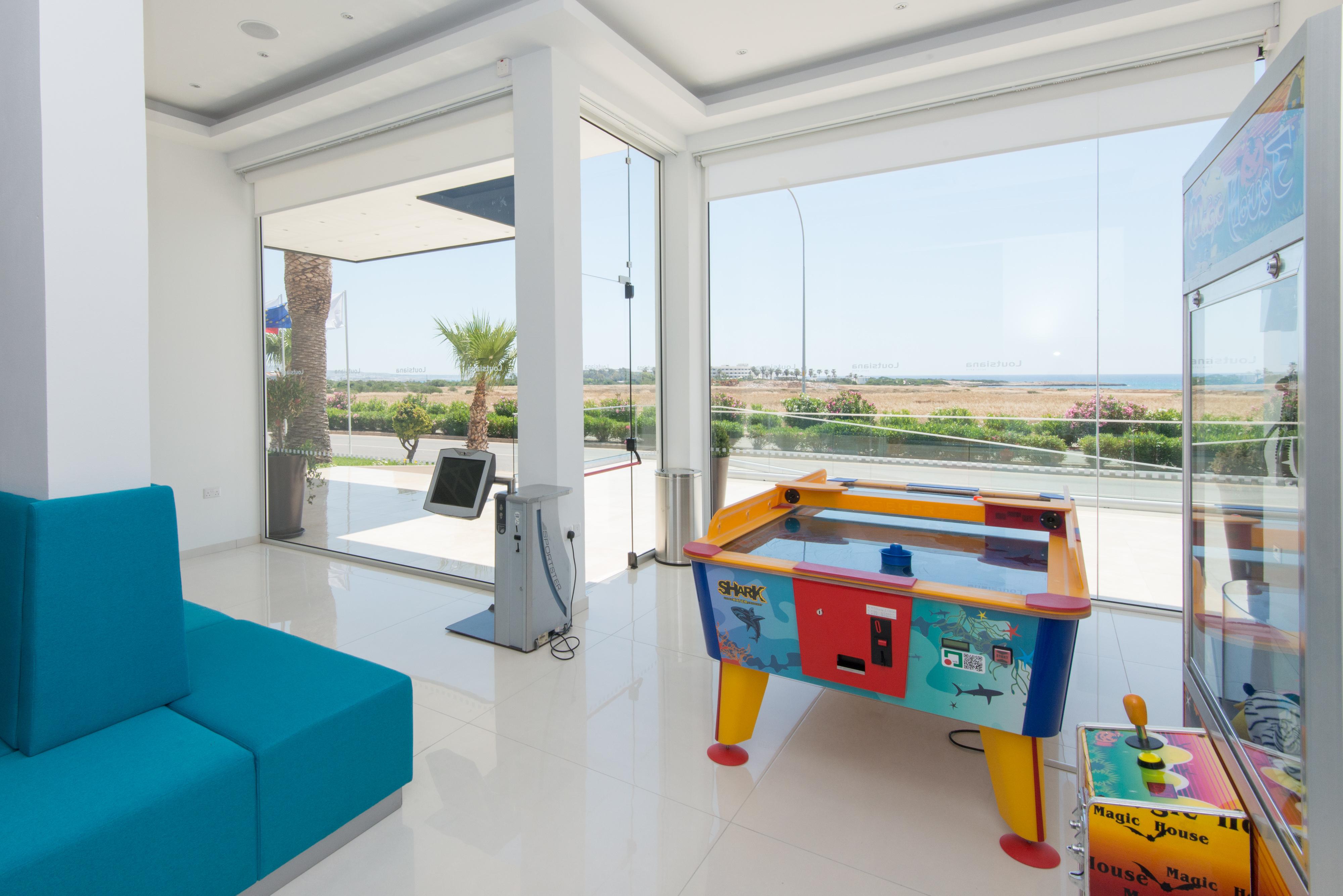 Loutsiana Deluxe Apts Ayia Napa Exterior foto