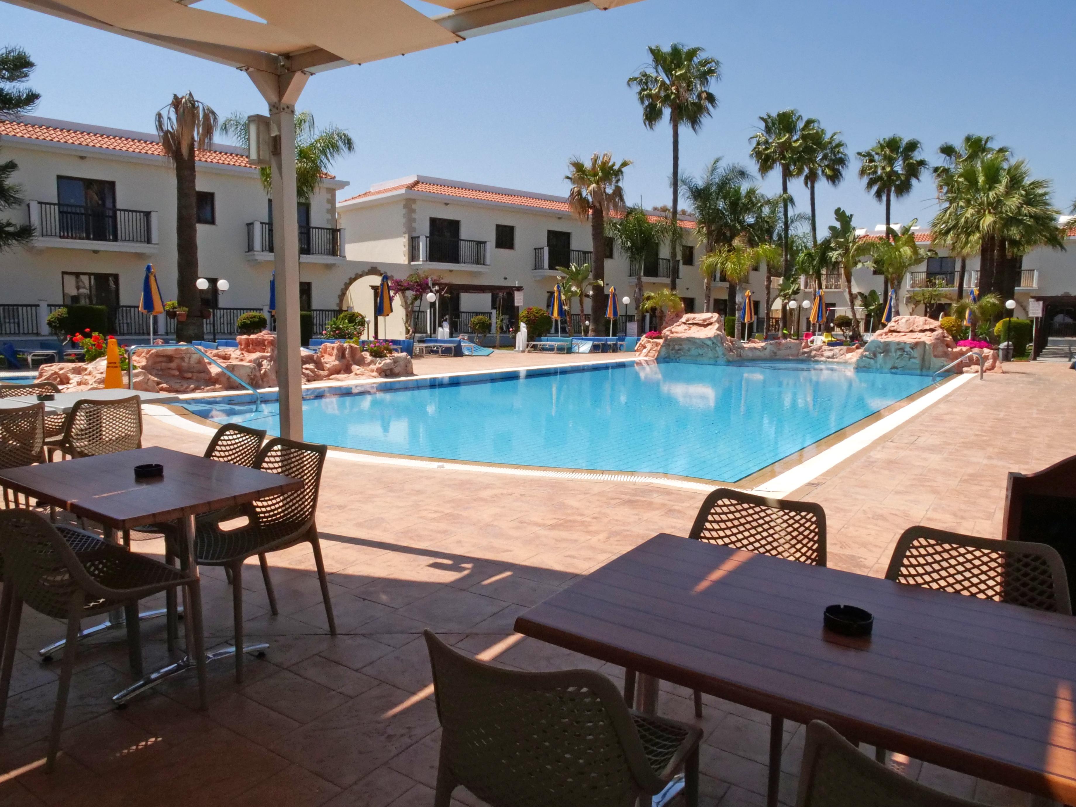 Loutsiana Deluxe Apts Ayia Napa Exterior foto