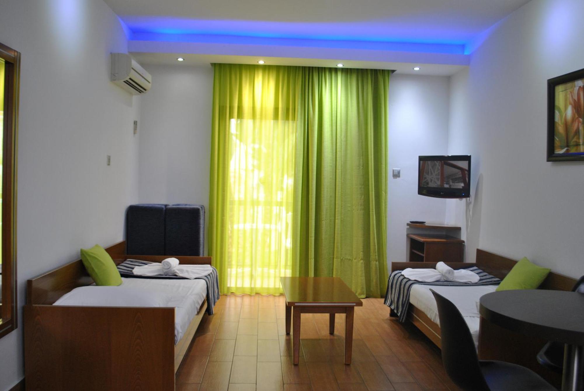 Loutsiana Deluxe Apts Ayia Napa Exterior foto