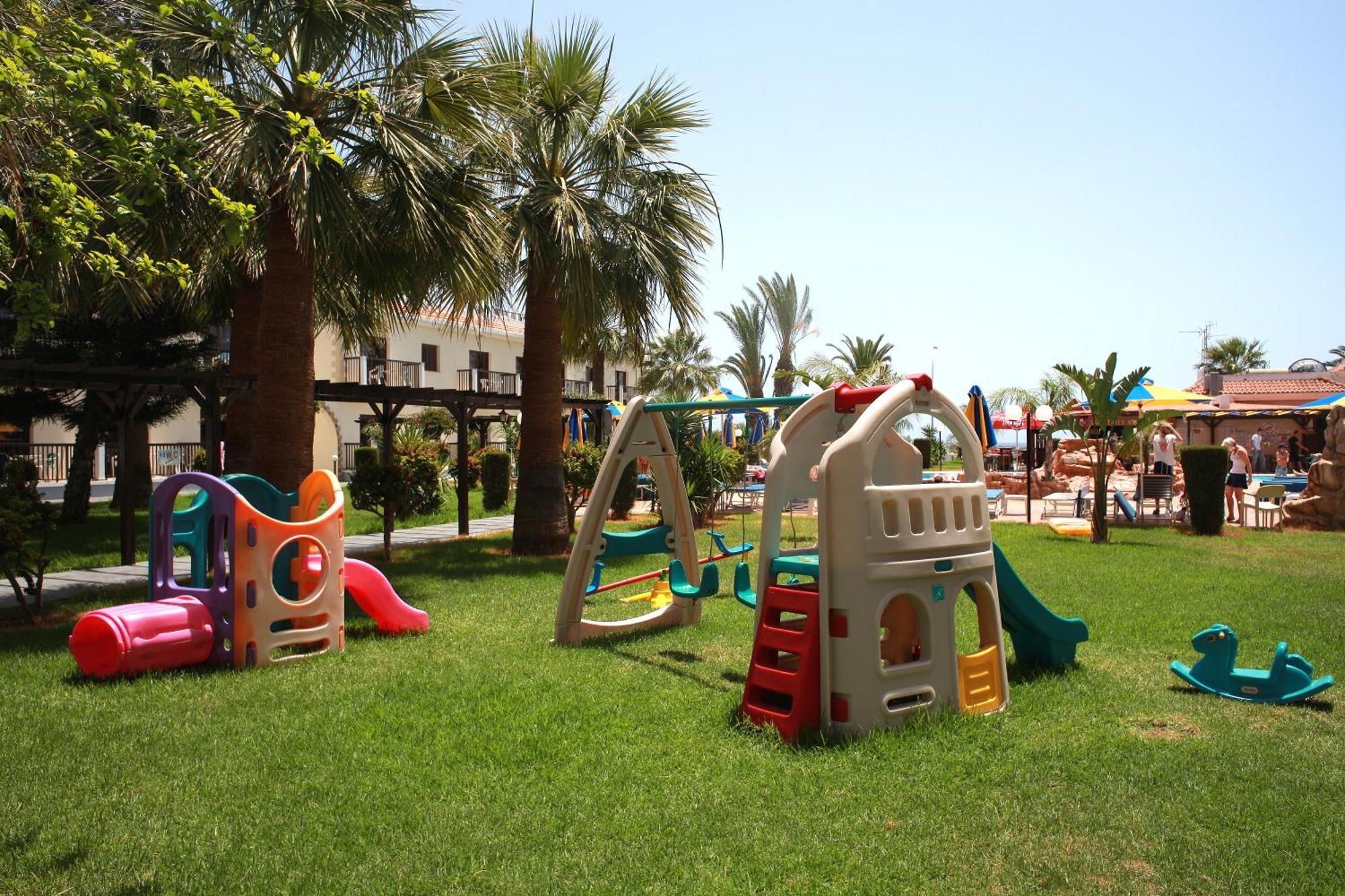 Loutsiana Deluxe Apts Ayia Napa Exterior foto