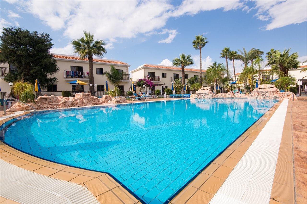 Loutsiana Deluxe Apts Ayia Napa Exterior foto